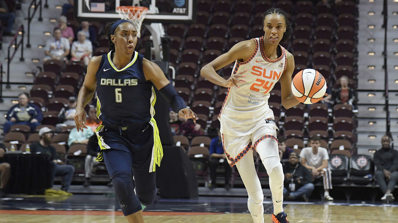 UNCASVILLE, CT - MAY 26: DeWanna Bonner #24 of the Connecticut Sun dribbles the ball during the game against the Dallas Wings on May 26, 2022 at Mohegan Sun Arena in Uncasville, Connecticut. Mandatory Copyright Notice: Copyright 2022 NBAE