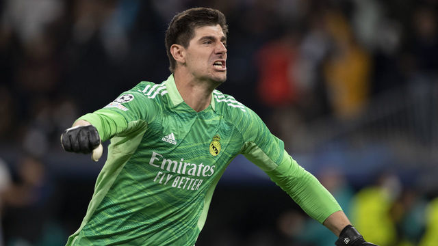 MADRID, SPAIN - MAY 04: Real Madrid goalkeeper Thibaut Courtois celebrates a goal during the UEFA Champions League Semi Final Leg Two match between Real Madrid and Manchester City at Estadio Santiago Bernabeu on May 4, 2022 in Madrid, Spain.