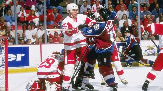 26 May 1997: Several players tangle up during a playoff game between the Detroit Red Wings and the Colorado Avalanche at the Joe Louis Arena in Detroit, Michigan. The Red Wings won the game, 3-1. Mandatory Credit: Robert Laberge /Allsport