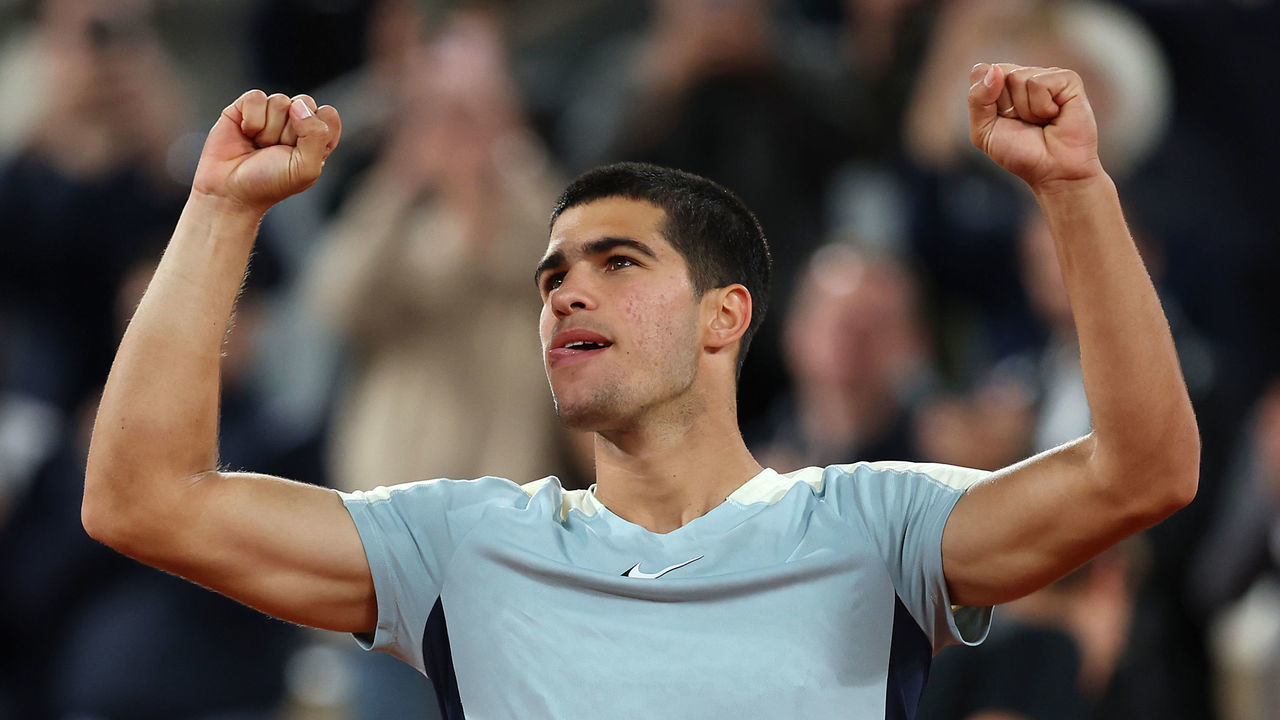 PARIS, FRANCE - MAY 27: Carlos Alcaraz of Spain celebrates victory against Sebastian Korda of USA during the Men's Singles Third Round match on Day 6 of The 2022 French Open at Roland Garros on May 27, 2022 in Paris, France.