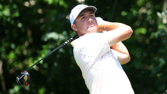FORT WORTH, TEXAS - MAY 27: Scottie Scheffler of the United States plays his shot from the sixth tee during the second round of the Charles Schwab Challenge at Colonial Country Club on May 27, 2022 in Fort Worth, Texas.
