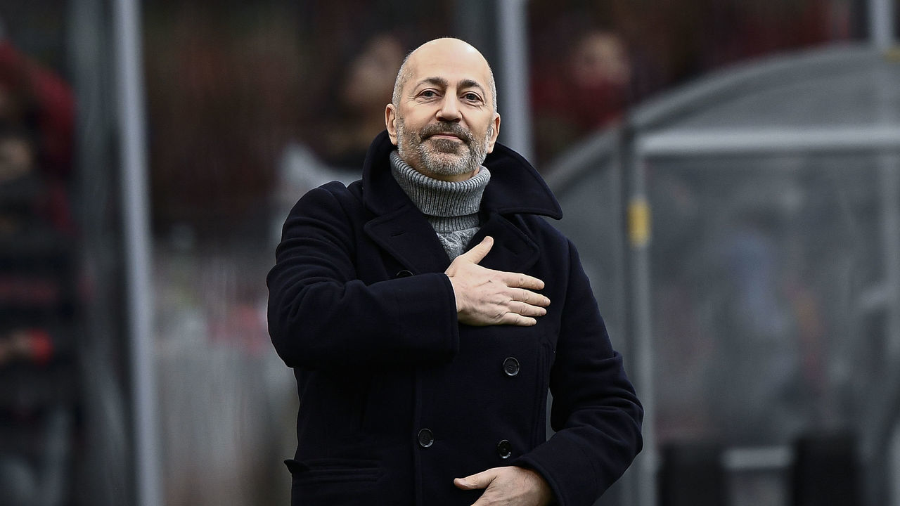 STADIO GIUSEPPE MEAZZA, MILAN, ITALY - 2021/11/28: Ivan Gazidis, Chief Executive Officer of AC Milan, gestures prior to the Serie A football match between AC Milan and US Sassuolo. US Sassuolo won 3-1 over AC Milan.