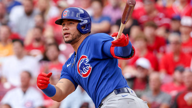 CINCINNATI, OHIO - MAY 26: Willson Contreras #40 of the Chicago Cubs bats in the second inning against the Cincinnati Reds at Great American Ball Park on May 26, 2022 in Cincinnati, Ohio.