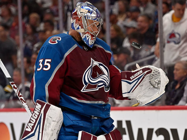DENVER, CO - MAY 25: Colorado Avalanche goaltender Darcy Kuemper (35) tosses the puck in his glove after making a save in the first period during a Stanley Cup Playoffs round 2 game between the St. Louis Blues and the Colorado Avalanche at Ball Arena in Denver, Colorado on May 25, 2022.