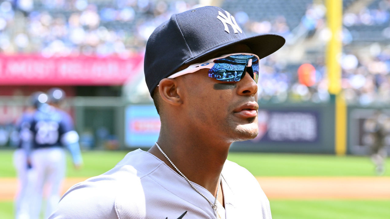 KANSAS CITY, MO - MAY 01: New York Yankees left fielder Miguel Andujar (41) during a MLB game between the New York Yankees and the Kansas City Royals on May 01, 2022, at Kauffman Stadium, Kansas City, MO. ,