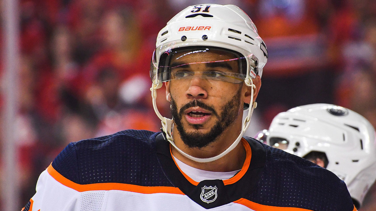 CALGARY, AB - MAY 26: Evander Kane #91 of the Edmonton Oilers in action against the Calgary Flames during Game Five of the Second Round of the 2022 Stanley Cup Playoffs at Scotiabank Saddledome on May 26, 2022 in Calgary, Alberta, Canada. The Oilers defeated the Flames 5-4 in overtime to win the series four games to one.