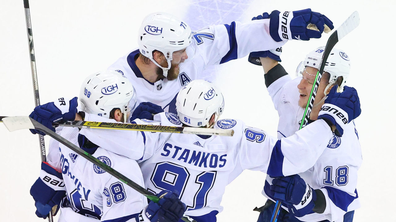 NEW YORK, NY - JUNE 09: Tampa Bay Lightning left wing Ondrej Palat (18) celebrates with teammates after scoring during the third period of Game 5 of the Eastern Conference Finals between the New York Rangers and the Tampa Bay Lightning on June 9, 2022 at Madison Square Garden in New York City, New York.
