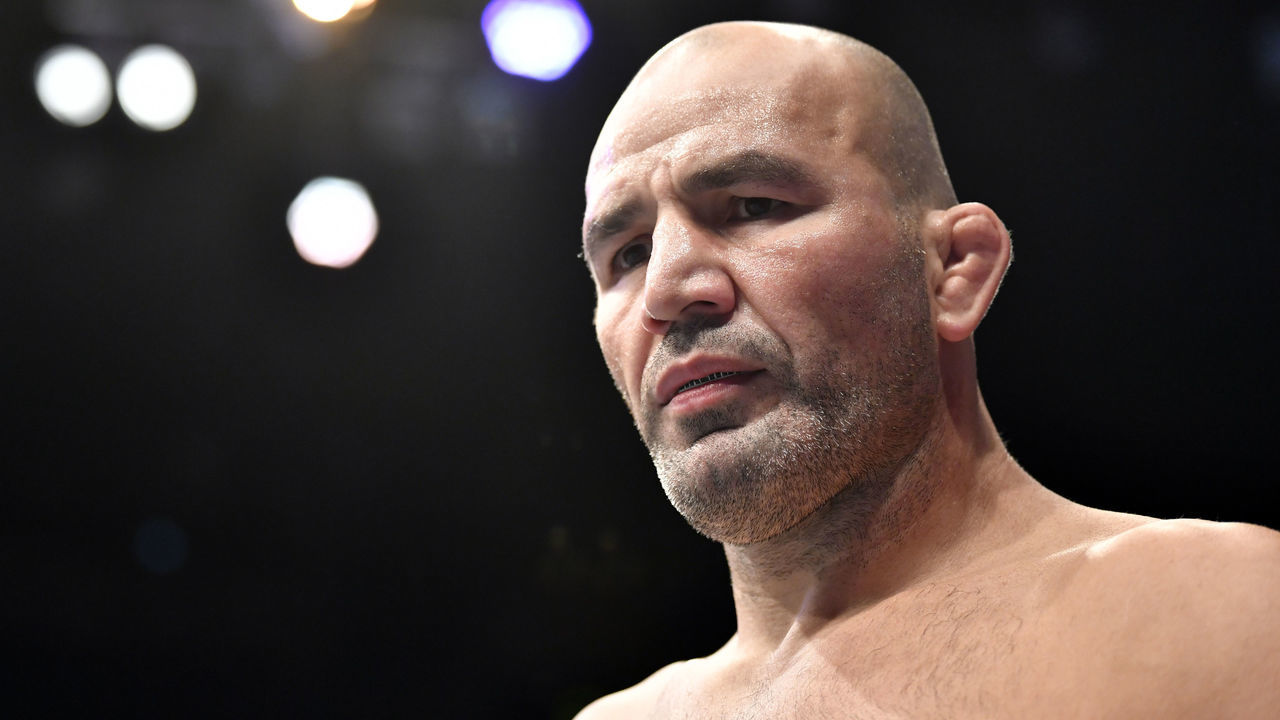 ABU DHABI, UNITED ARAB EMIRATES - OCTOBER 30: Glover Teixeira of Brazil prepares to fight Jan Blachowicz in the UFC light heavyweight championship fight during the UFC 267 event at Etihad Arena on October 30, 2021 in Yas Island, Abu Dhabi, United Arab Emirates.