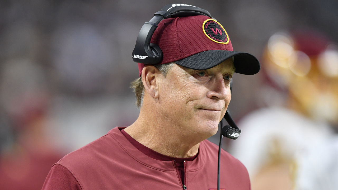 LAS VEGAS, NEVADA - DECEMBER 05: Defensive coordinator Jack Del Rio of the Washington Football Team looks on during the second half of a game against the Las Vegas Raiders at Allegiant Stadium on December 05, 2021 in Las Vegas, Nevada. The Washington Football Team defeated the Raiders 17-15.