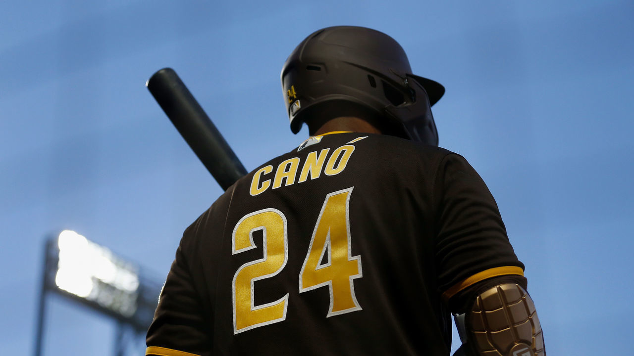 SAN FRANCISCO, CALIFORNIA - MAY 20: Robinson Cano #24 of the San Diego Padres waits in the on-deck circle against the San Francisco Giants at Oracle Park on May 20, 2022 in San Francisco, California.