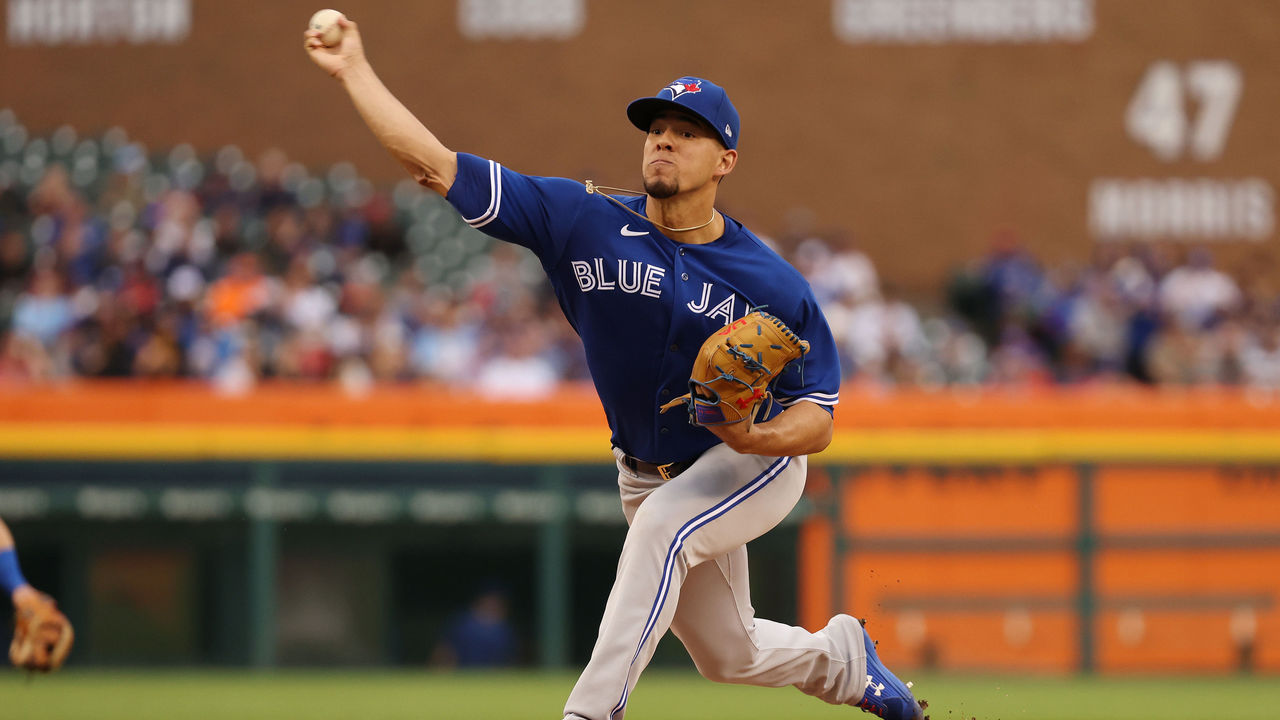 Berrios strikes out six in seven innings in Blue Jays' 4-1 victory