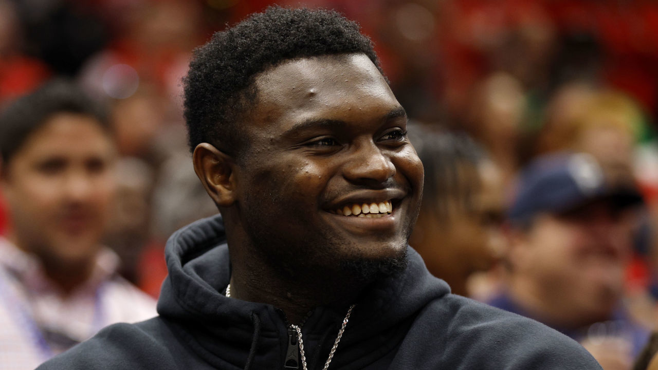 NEW ORLEANS, LOUISIANA - APRIL 28: Zion Williamson #1 of the New Orleans Pelicans looks on during the game against the Phoenix Suns at Smoothie King Center on April 28, 2022 in New Orleans, Louisiana.