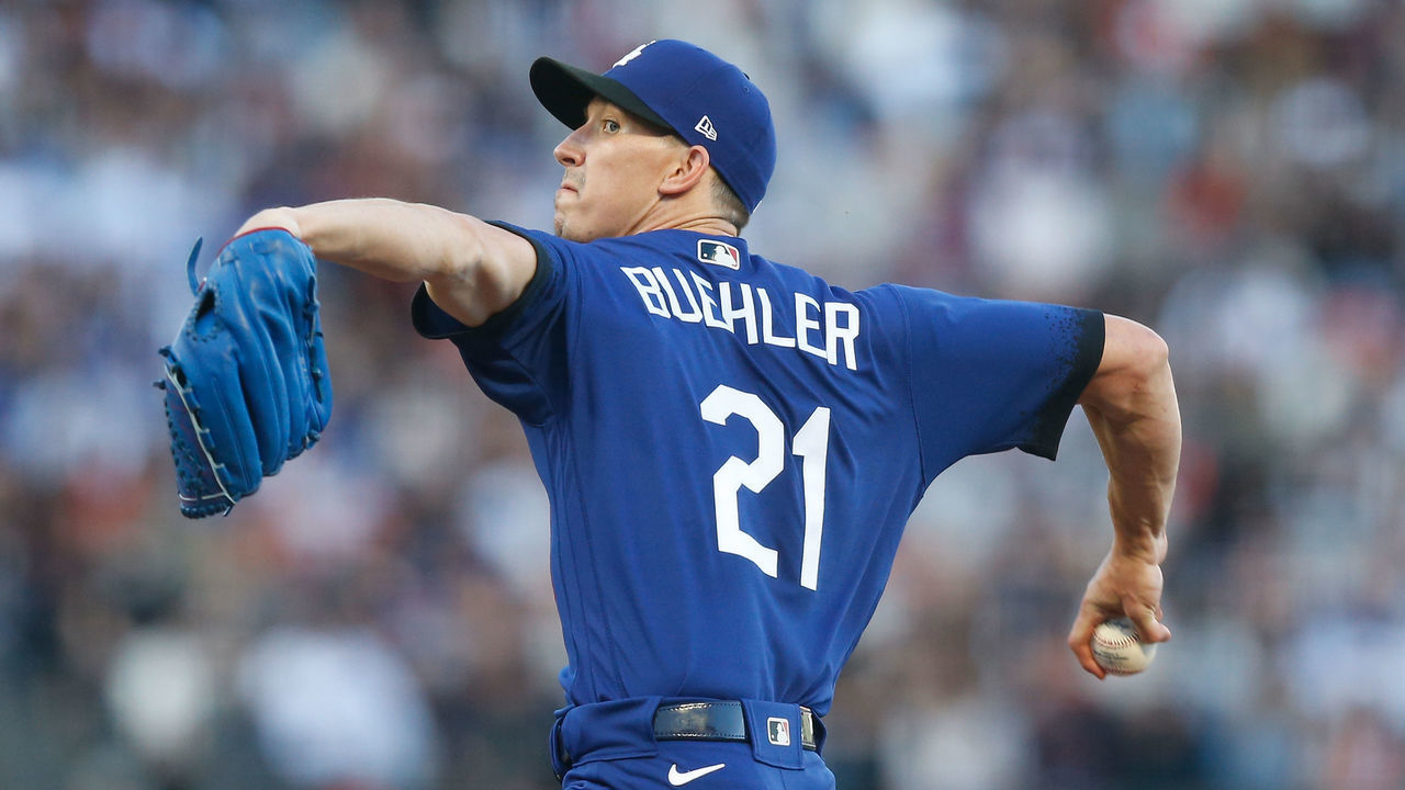 SAN FRANCISCO, CALIFORNIA - JUNE 10: Walker Buehler #21 of the Los Angeles Dodgers pitches in the bottom of the first inning. against the San Francisco Giants at Oracle Park on June 10, 2022 in San Francisco, California.