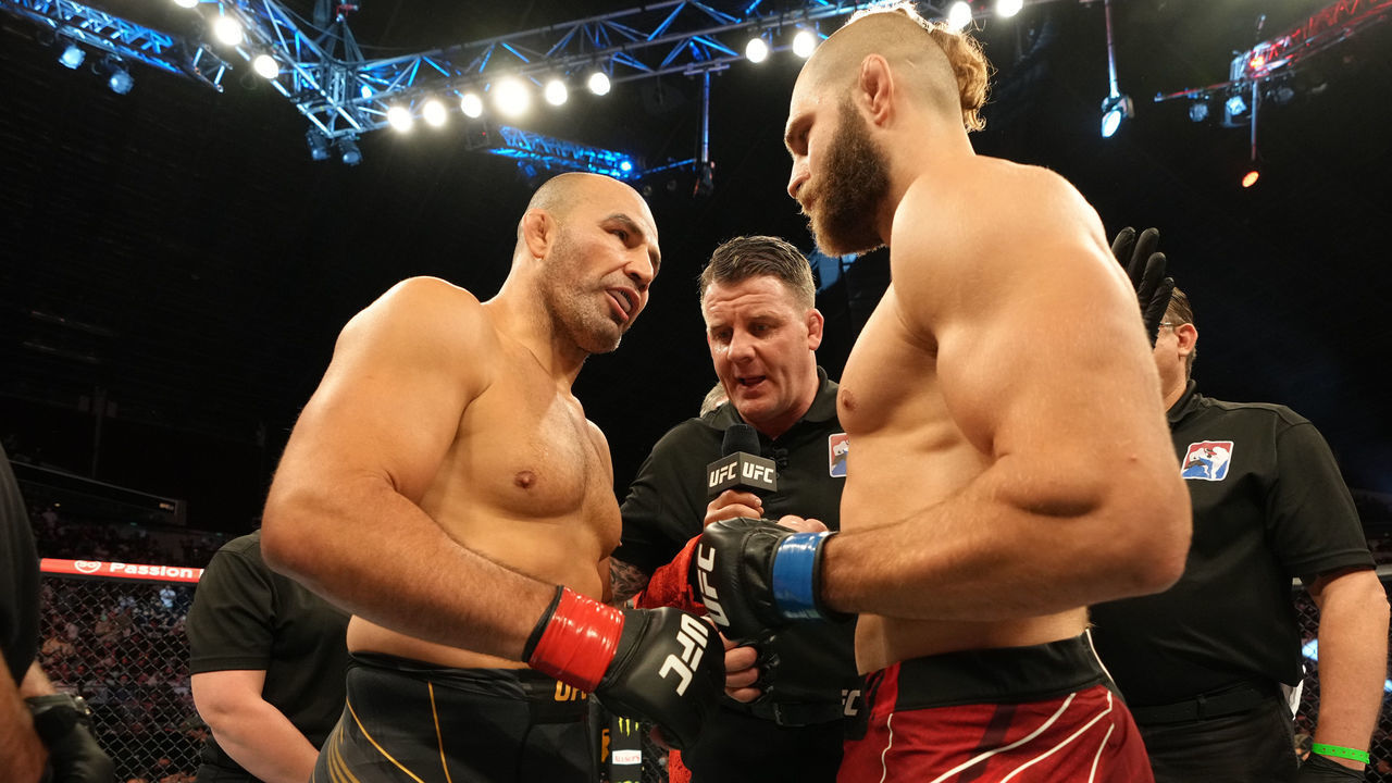 SINGAPORE, SINGAPORE - JUNE 12: (L-R) Opponents Glover Teixeira of Brazil and Jiri Prochazka of Czech Republic face off prior to their UFC light heavyweight championship fight during the UFC 275 event at Singapore Indoor Stadium on June 12, 2022 in Singapore.