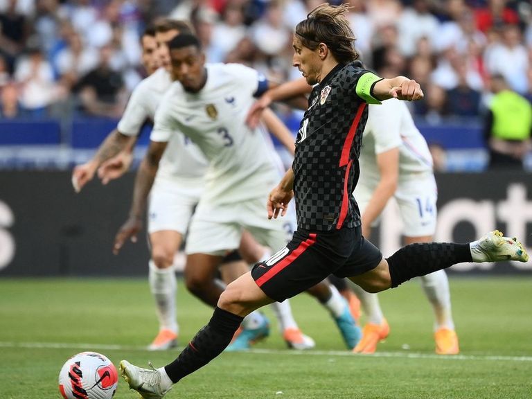 Majestic Modric powers Croatia to victory over floundering France - Vimarsana News