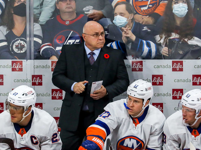 Winnipeg brewery offers Trotz free beer for life to coach Jets |  