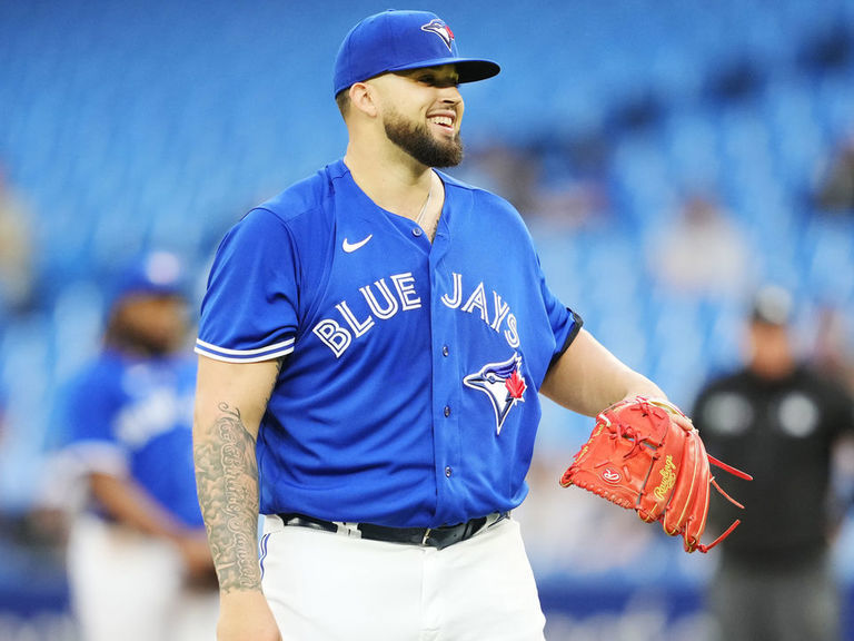 Manoah throws 6 shutout innings as Blue Jays use 19-hit attack in rout of  Orioles