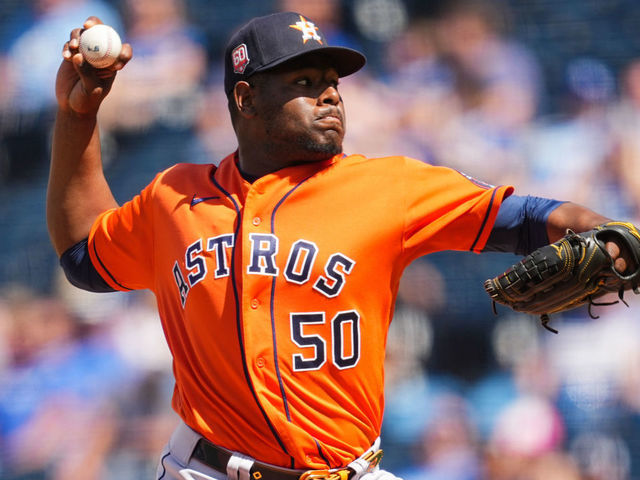 Houston Astros: Reliever Hector Neris is using his splitter less