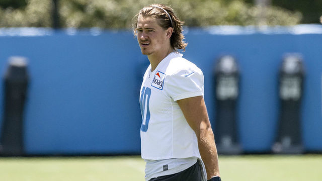 COSTA MESA, CA - June 15: The Los Angeles Chargers"u2019 quarterback Justin Herbert practices during a mandatory minicamp at the Chargers"u2019 training facility in in Costa Mesa, CA on Wednesday, June 15, 2022.