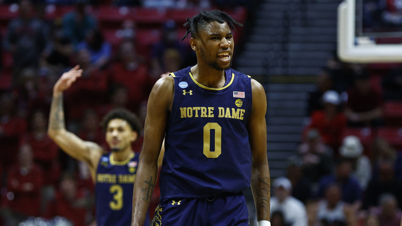 SAN DIEGO, CALIFORNIA - MARCH 18: Blake Wesley #0 of the Notre Dame Fighting Irish celebrates against the Alabama Crimson Tide during the second half in the first round game of the 2022 NCAA Men's Basketball Tournament at Viejas Arena at San Diego State University on March 18, 2022 in San Diego, California.