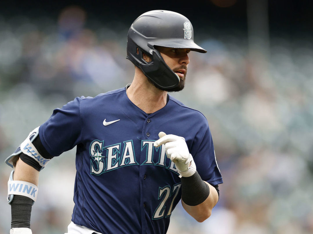Angels, Mariners brawl after Wantz throws at Rodriguez, Winker
