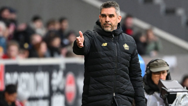 Lille's coach Jocelyn Gourvennec gestures during the French L1 football match between Lille and Bordeaux at the Grand Stade Pierre-Mauroy in Lille on April 2, 2022.