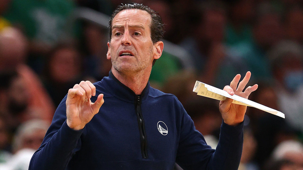 BOSTON, MASSACHUSETTS - JUNE 16: Assistant coach Kenny Atkinson of the Golden State Warriors reacts against the Boston Celtics during the first quarter in Game Six of the 2022 NBA Finals at TD Garden on June 16, 2022 in Boston, Massachusetts. NOTE TO USER: User expressly acknowledges and agrees that, by downloading and/or using this photograph, User is consenting to the terms and conditions of the Getty Images License Agreement.