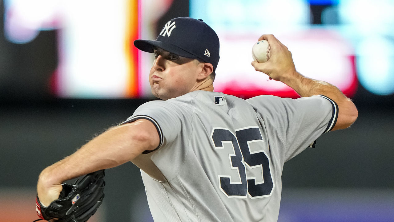 MINNEAPOLIS, MN - JUNE 09: Clay Holmes #35 of the New York Yankees pitches against the Minnesota Twins on June 9, 2022 at Target Field in Minneapolis, Minnesota.
