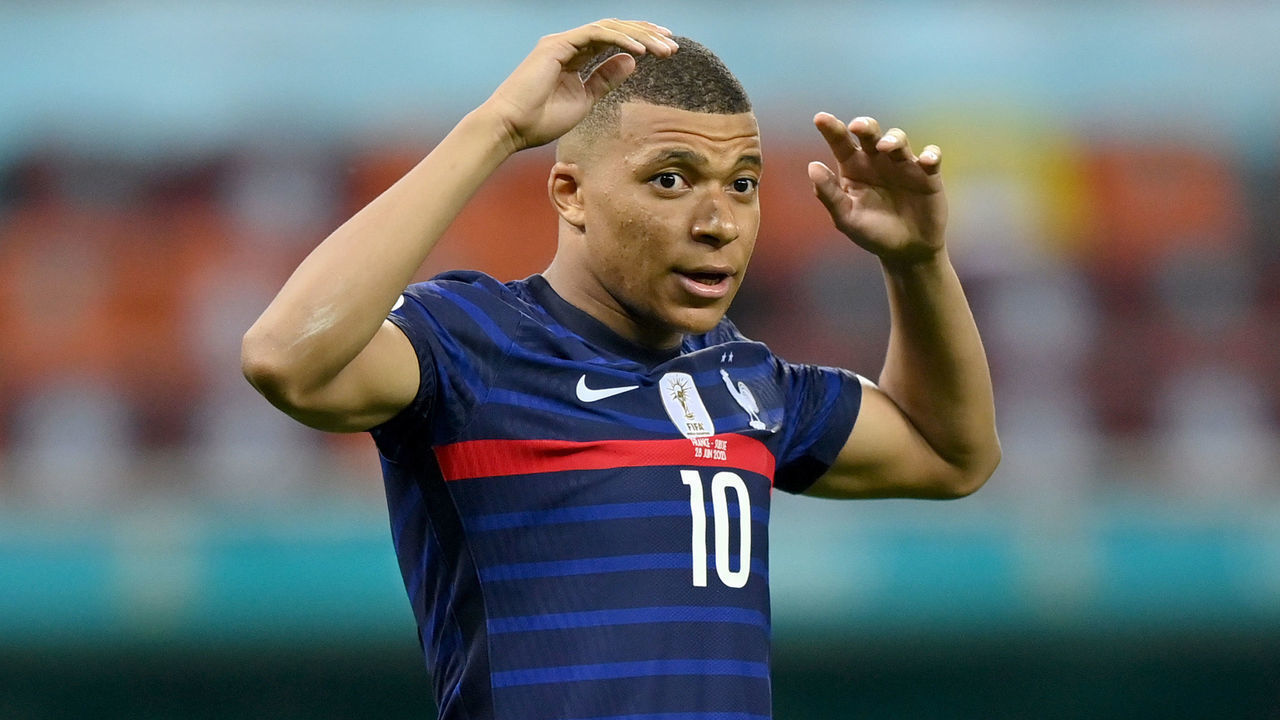BUCHAREST, ROMANIA - JUNE 28: Kylian Mbappe of France reacts after having their side's decisive penalty saved by Yann Sommer of Switzerland (not pictured) in the penalty shoot out after the UEFA Euro 2020 Championship Round of 16 match between France and Switzerland at National Arena on June 28, 2021 in Bucharest, Romania.