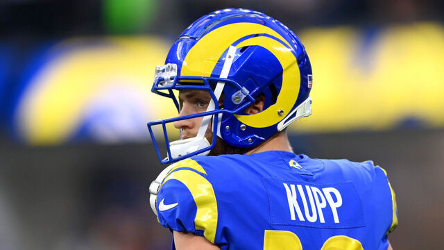 INGLEWOOD, CA - DECEMBER 21: Cooper Kupp #10 of the Los Angeles Rams warms up before the game against the Seattle Seahawks at SoFi Stadium on December 19, 2021 in Inglewood, California.