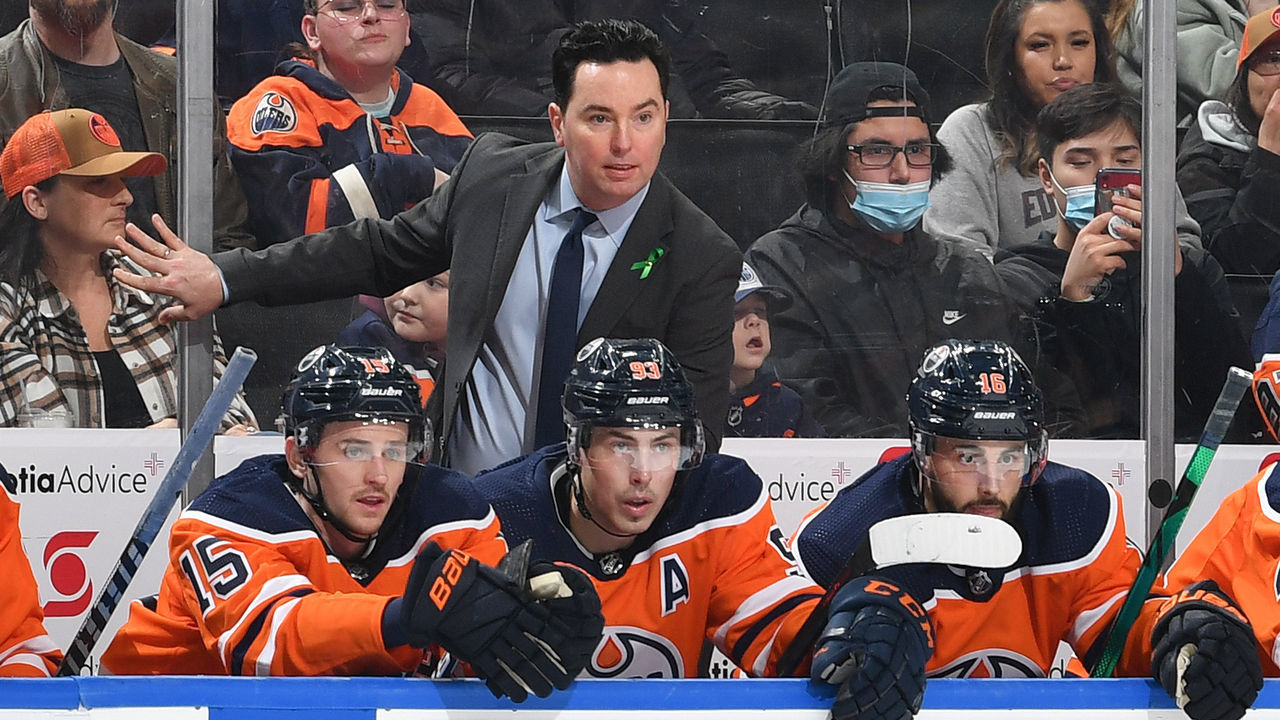 EDMONTON, AB - APRIL 1: Jay Woodcroft of the Edmonton Oilers watches the play from the bench during the game against the St Louis Blues on April 1, 2022 at Rogers Place in Edmonton, Alberta, Canada.