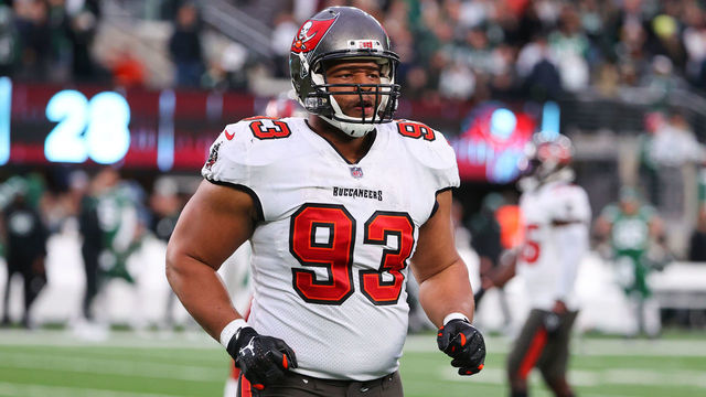 EAST RUTHERFORD, NJ - JANUARY 02: Tampa Bay Buccaneers defensive end Ndamukong Suh (93) during the National Football League game between the New York Jets and the Tampa Bay Buccaneers on January 2, 2022 at MetLife Stadium in East Rutherford, NJ.