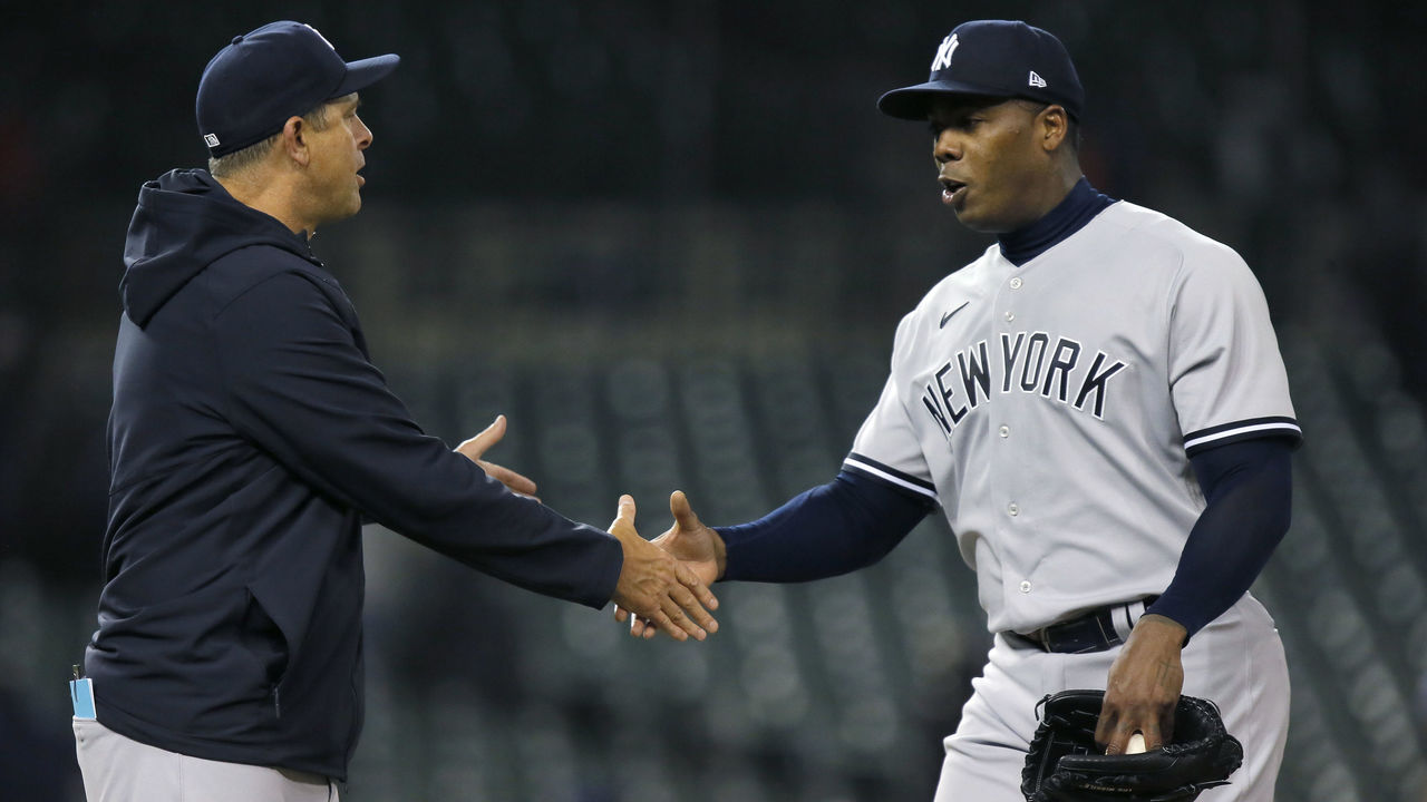 Yankees' Aroldis Chapman gets his job back in return 