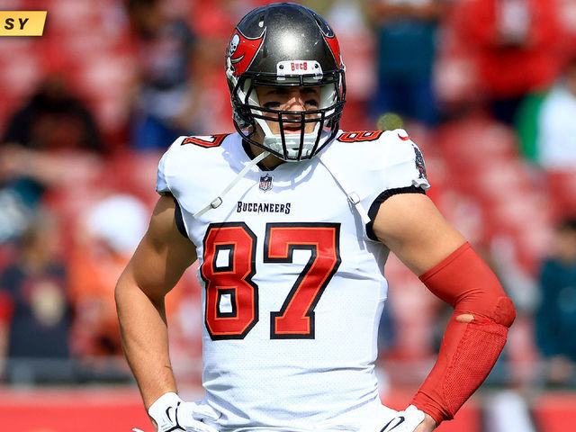 Fantasy Podcast: Gronk retires, Watson update, and mailbag questions