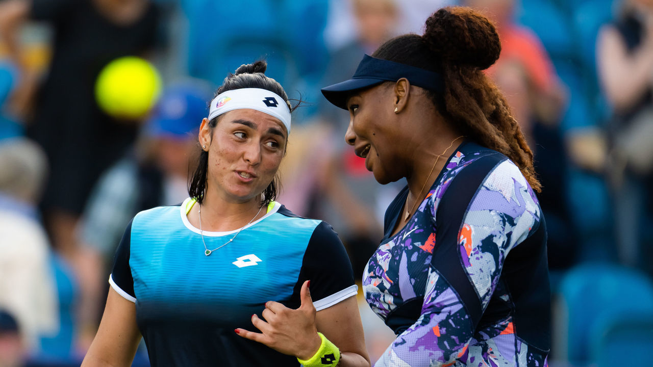EASTBOURNE, ENGLAND - JUNE 22: Serena Williams of the United States (R) and Ons Jabeur of Tunisia in action against Hao-Ching Chan of Chinese Taipei and Shuko Aoyama of Japan in their doubles quarter-final match on Day 5 of the Rothesay International at Devonshire Park on June 22, 2022 in Eastbourne, England