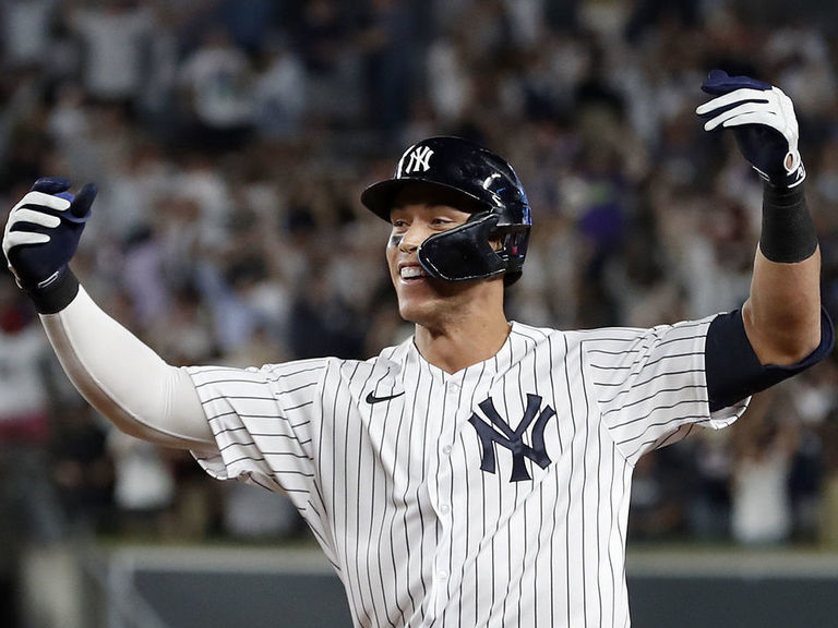 Aaron Judge wins it for Yankees on eve of salary showdown - The