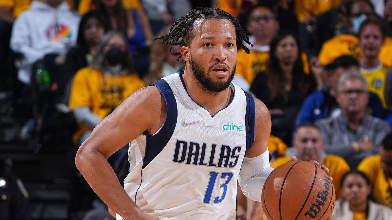 SAN FRANCISCO, CA - MAY 26: Jalen Brunson #13 of the Dallas Mavericks dribbles the ball against the Golden State Warriors during Game 5 of the 2022 NBA Playoffs Western Conference Finals on May 26, 2022 at Chase Center in San Francisco, California. NOTE TO USER: User expressly acknowledges and agrees that, by downloading and or using this photograph, user is consenting to the terms and conditions of Getty Images License Agreement. Mandatory Copyright Notice: Copyright 2022 NBAE