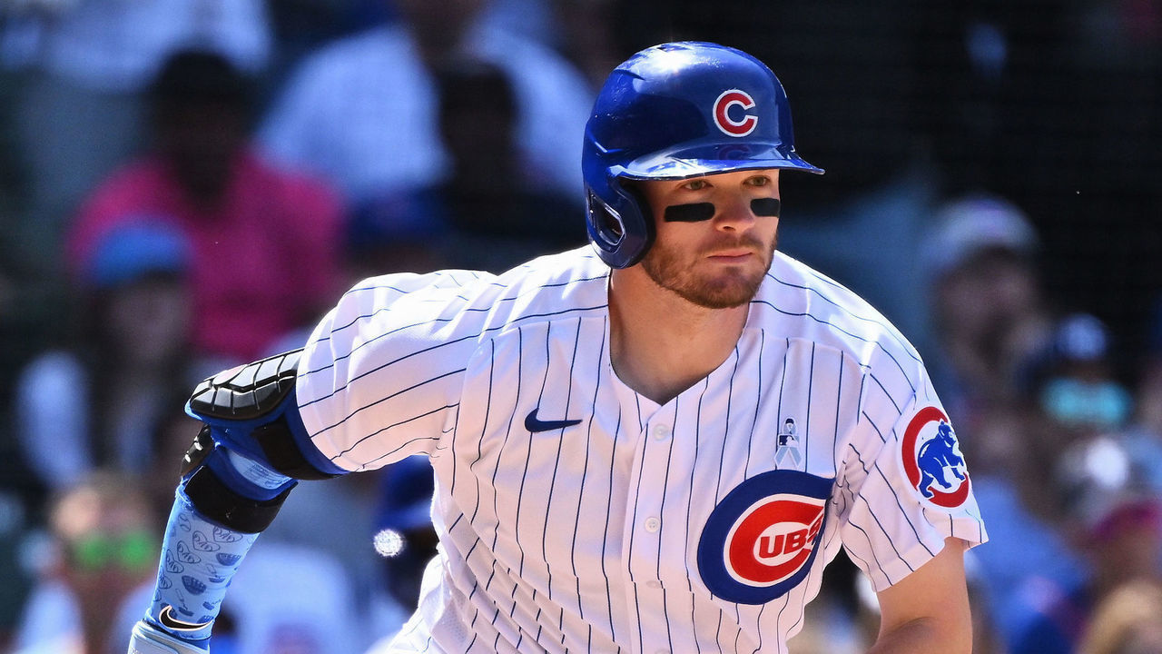 CHICAGO, IL - JUNE 19: Ian Happ #8 of the Chicago Cubs bats against the Atlanta Braves at Wrigley Field on June 19, 2022 in Chicago, Illinois.