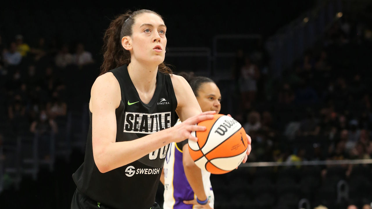 SEATTLE, WA - JUNE 25: Breanna Stewart #30 of the Seattle Storm shoots a free throw during the game against the Los Angeles Sparks on June 25, 2022 at the Climate Pledge Arena in Seattle, Washington. Mandatory Copyright Notice: Copyright 2022 NBAE