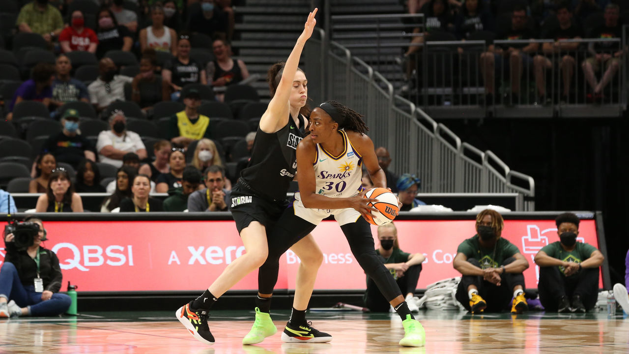 SEATTLE, WA - JUNE 25: Breanna Stewart #30 of the Seattle Storm plays defense on Nneka Ogwumike #30 of the Los Angeles Sparks during the game on June 25, 2022 at the Climate Pledge Arena in Seattle, Washington. Mandatory Copyright Notice: Copyright 2022 NBAE