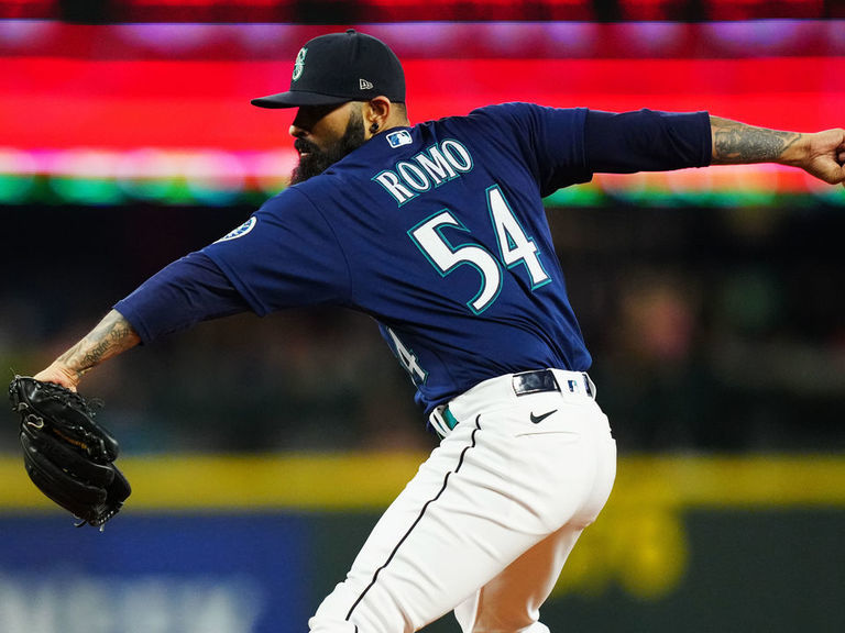 Report: Blue Jays sign Romo to major-league deal | theScore.com