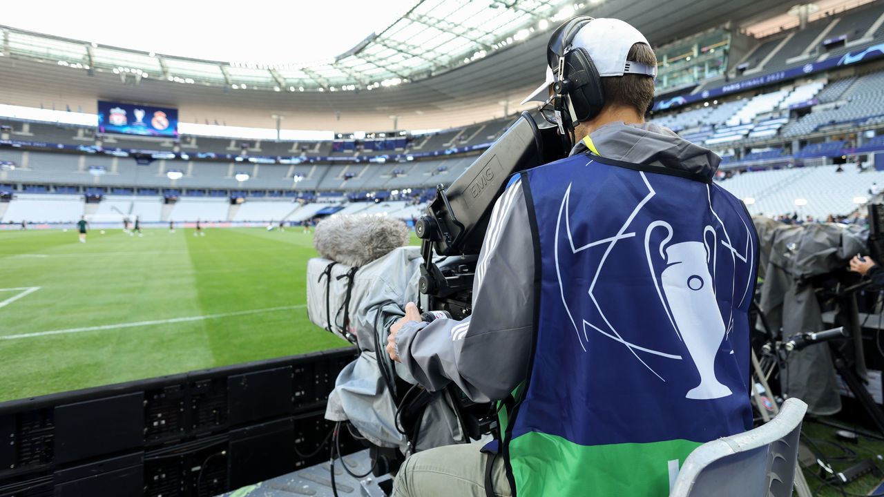 PARIS, FRANCE - MAY 27: A general view as a TV cameraman films players of Liverpool train during a Liverpool FC Training Session at Stade de France on May 27, 2022 in Paris, France. Liverpool will face Real Madrid in the UEFA Champions League final on May 28, 2022.