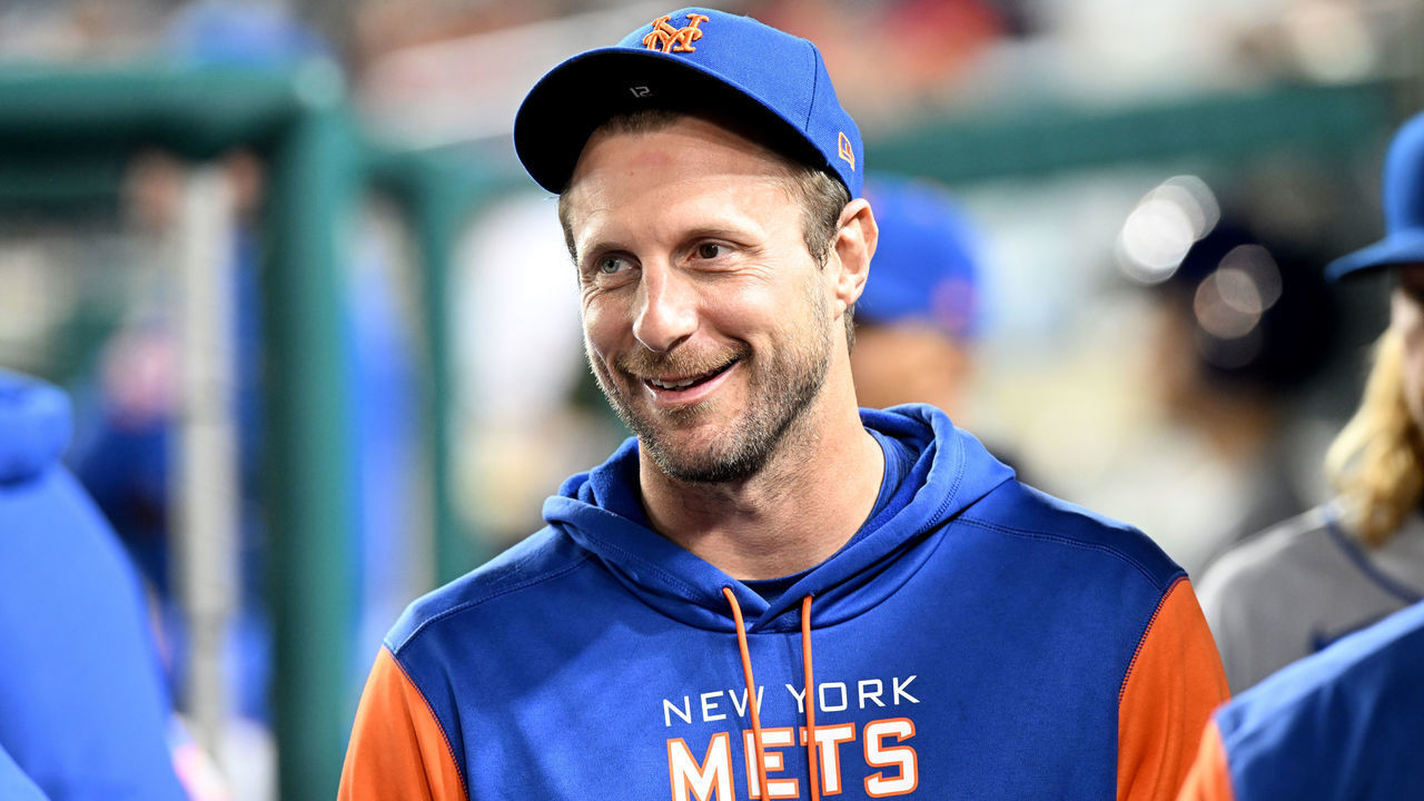 WASHINGTON, DC - MAY 10: Max Scherzer #21 of the New York Mets watches the game against the Washington Nationals at Nationals Park on May 10, 2022 in Washington, DC.