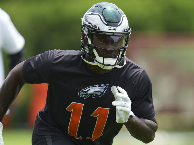 AJ Brown reacts to Philadelphia Eagles' loss of key player - A to