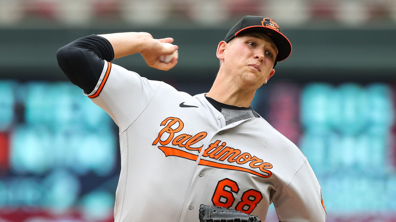 MINNEAPOLIS, MN - JULY 03: Tyler Wells #68 of the Baltimore Orioles delivers a pitch against the Minnesota Twins in the first inning of the game at Target Field on July 3, 2022 in Minneapolis, Minnesota.