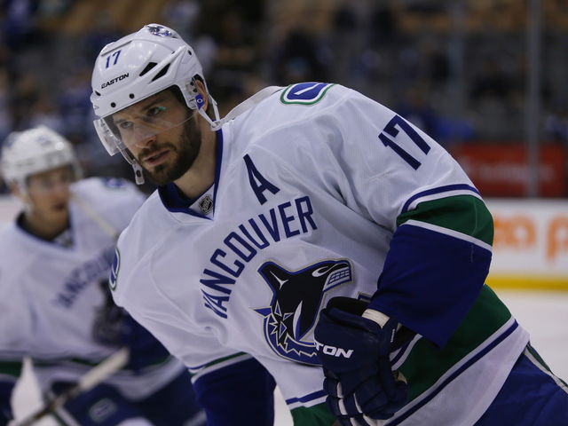 Friedman: Canucks will keep Kesler on the team if the value isn't there on the trade market