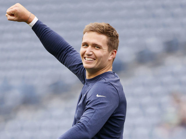 Seattle Seahawks quarterback Drew Lock during NFL football practice Monday,  May 23, 2022, in Renton, Wash. (AP Photo/Ted S. Warren Stock Photo - Alamy