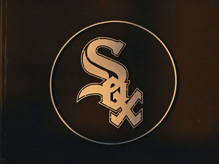 Chicago White Sox sign Juan Uribe Jr., 6 other international players