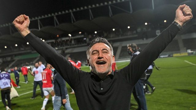 Lille's French head coach Christophe Galtier celebrates after winning the French L1 football match between Angers SCO and Lille OSC at The Raymond-Kopa Stadium in Angers, north-western France on May 23, 2021.