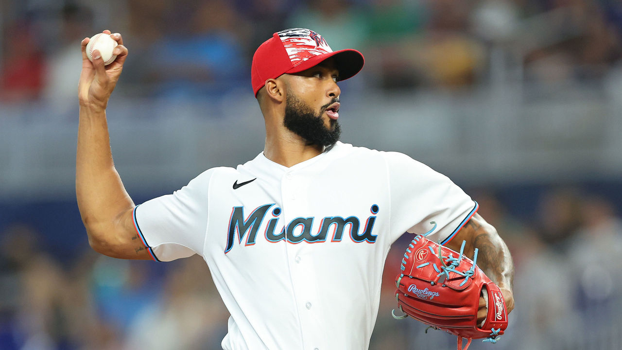 Joey Wendle of the Miami Marlins throws to first base against the News  Photo - Getty Images